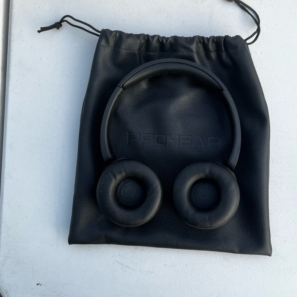 Sony Pro Black Wireless Headphones